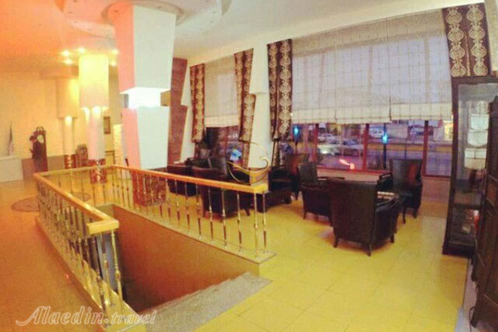 لابی هتل سه ستاره آپادانا نوشهر | علاءالدین تراول