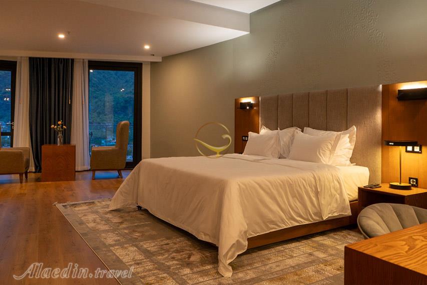 هتل آراز نوشهر | علاالدین تراول