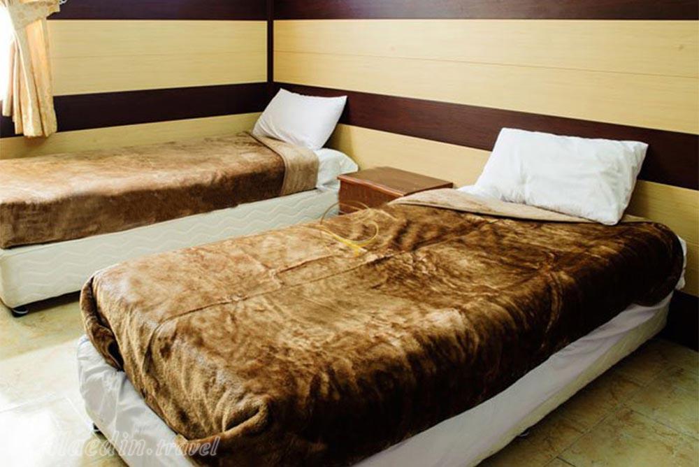 اتاق دو تخته هتل 3 ستاره شمس قشم | علاءالدین تراول