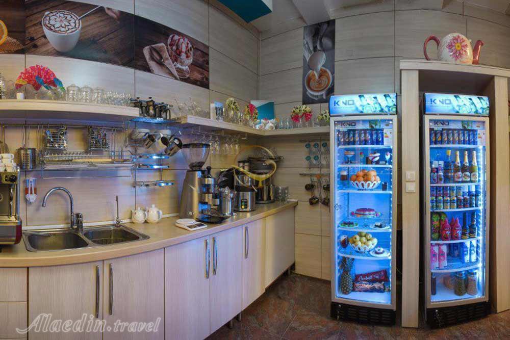 سوئیت VIP سه تخته هتل 4 ستاره استقلال قم | علاءالدین تراول