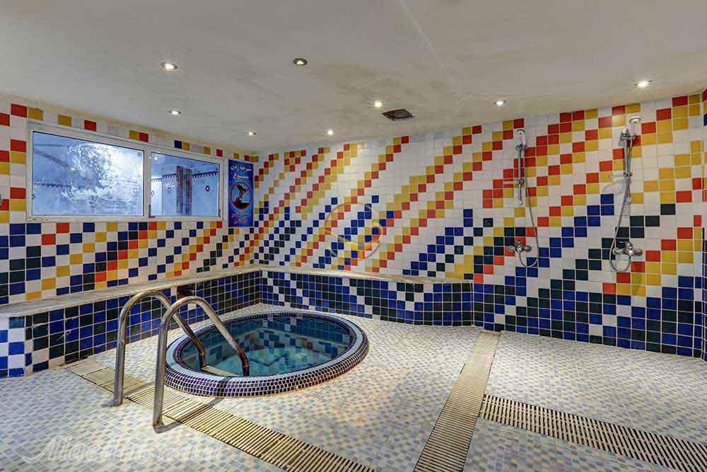 مجموعه آبی هتل 4 ستاره بین المللی قم | علاءالدین تراول