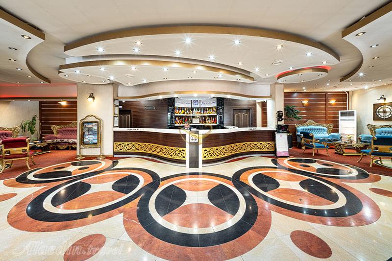 عکس های هتل بزرگ پارسیا قم