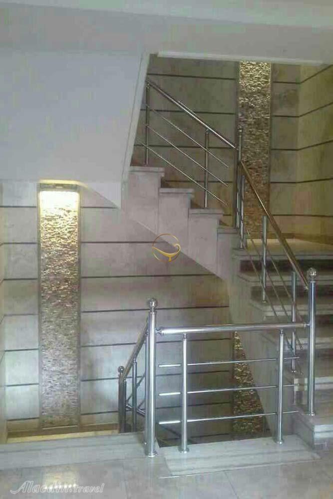 پله های هتل 3 ستاره تشریفات قم | علاءالدین تراول