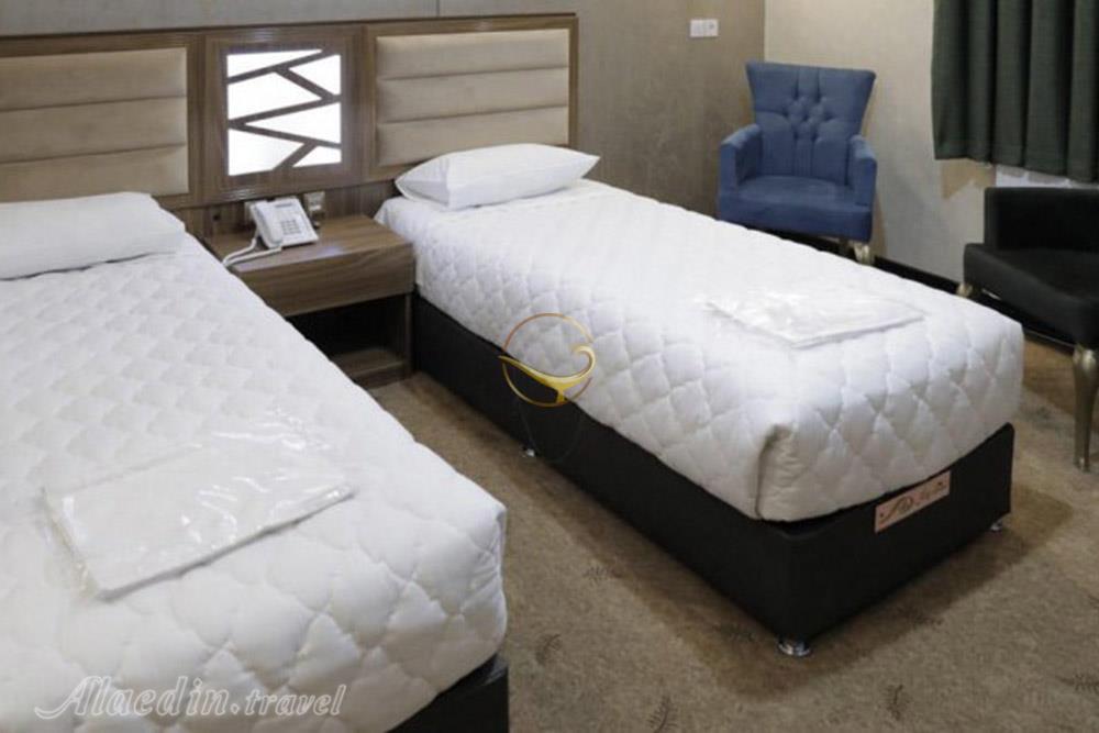 هتل هیلان رفسنجان | علاءالدین تراول