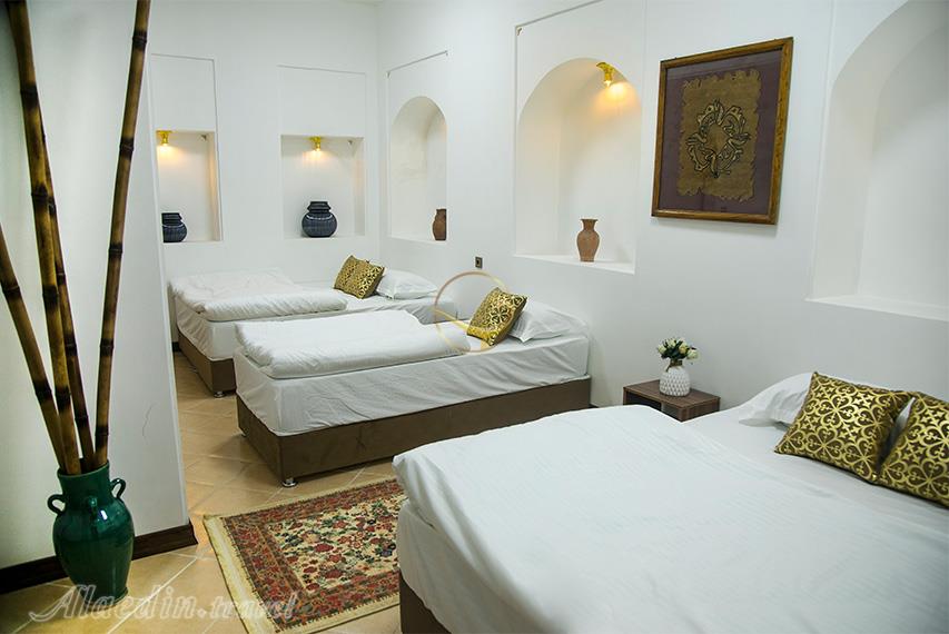 بوتیک هتل دیاکو سنندج | علاالدین تراول