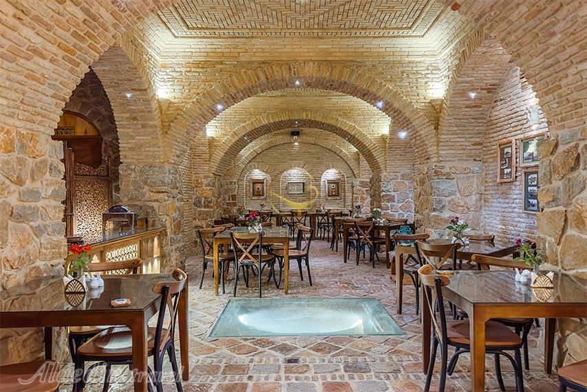 بوتیک هتل ایرانمهر شیراز | علاالدین تراول