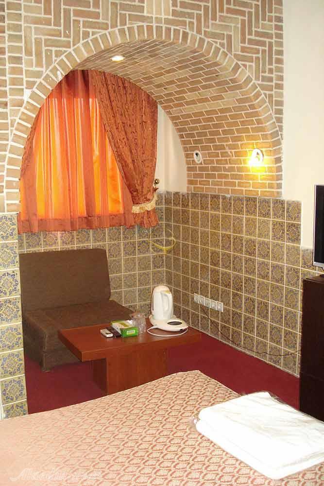 فضای نشیمن سوئیت هتل آپارتمان 4 ستاره جام جم شیراز | علاءالدین تراول