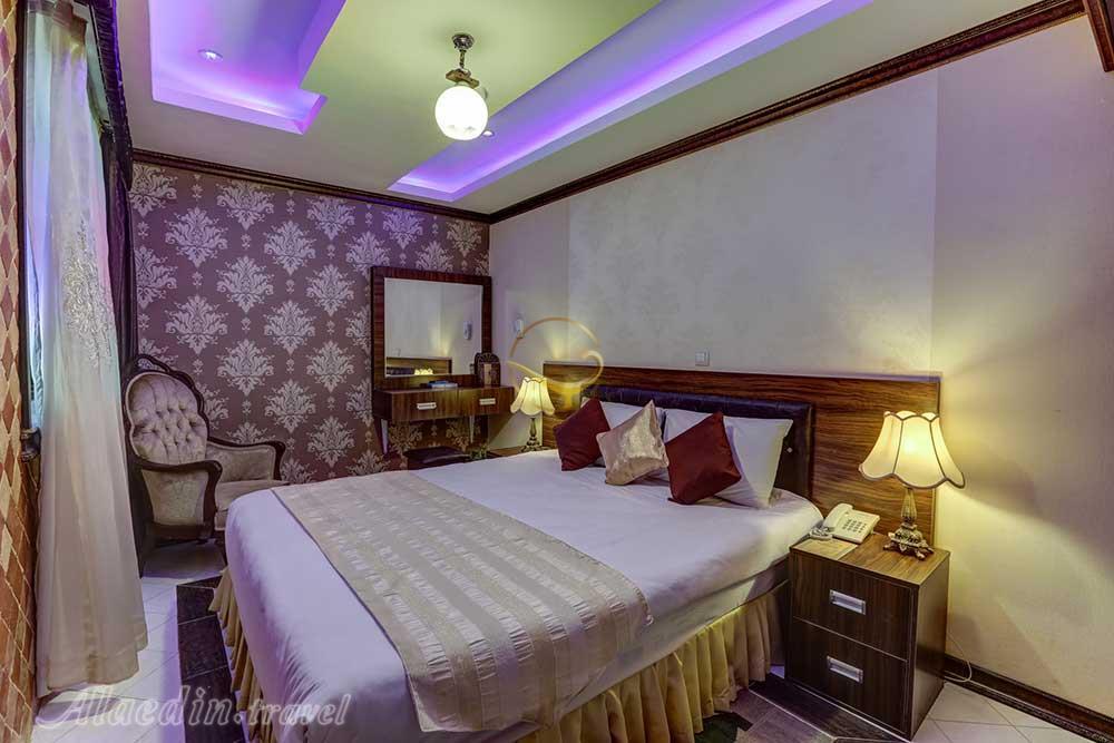 سوئیت دو تخته هتل 4 ستاره کریم خان شیراز | علاءالدین تراول