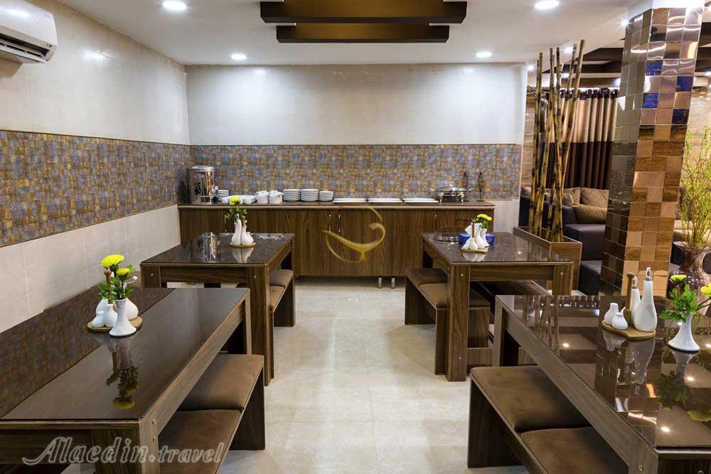 رستوران هتل کیوان شیراز | علاءالدین تراول