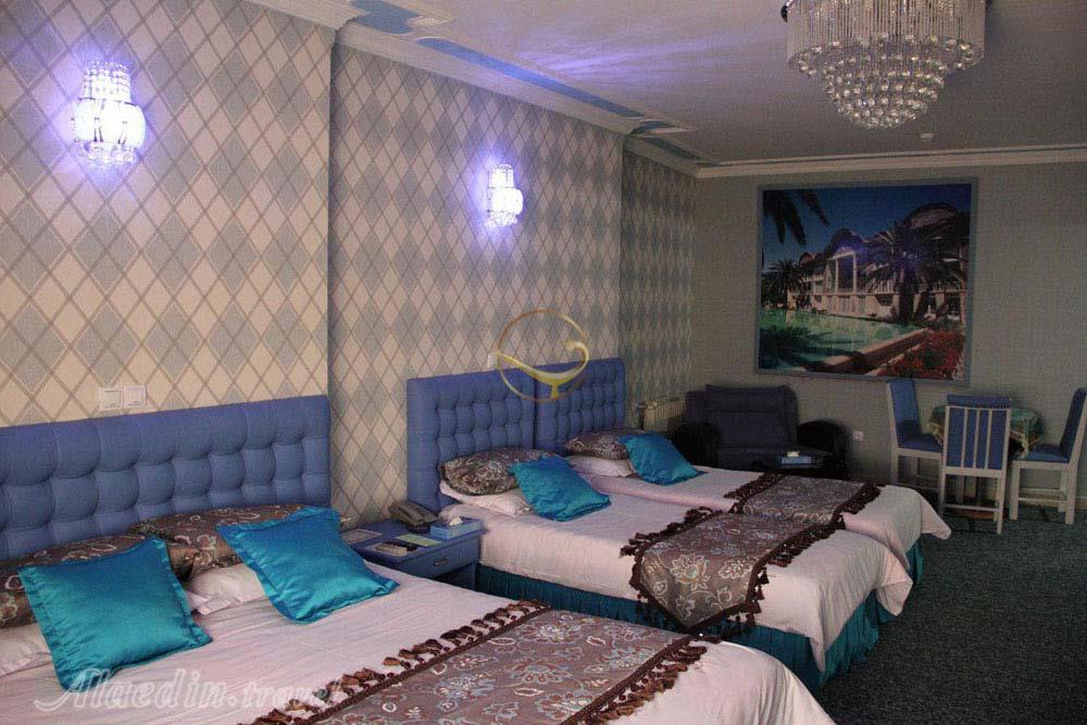 اتاق چهار تخته هتل 4 ستاره پارسه شیراز | علاءالدین تراول