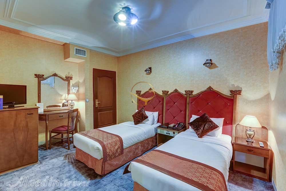 سوئیت 4 نفره هتل 5 ستاره پرسپولیس شیراز | علاءالدین تراول