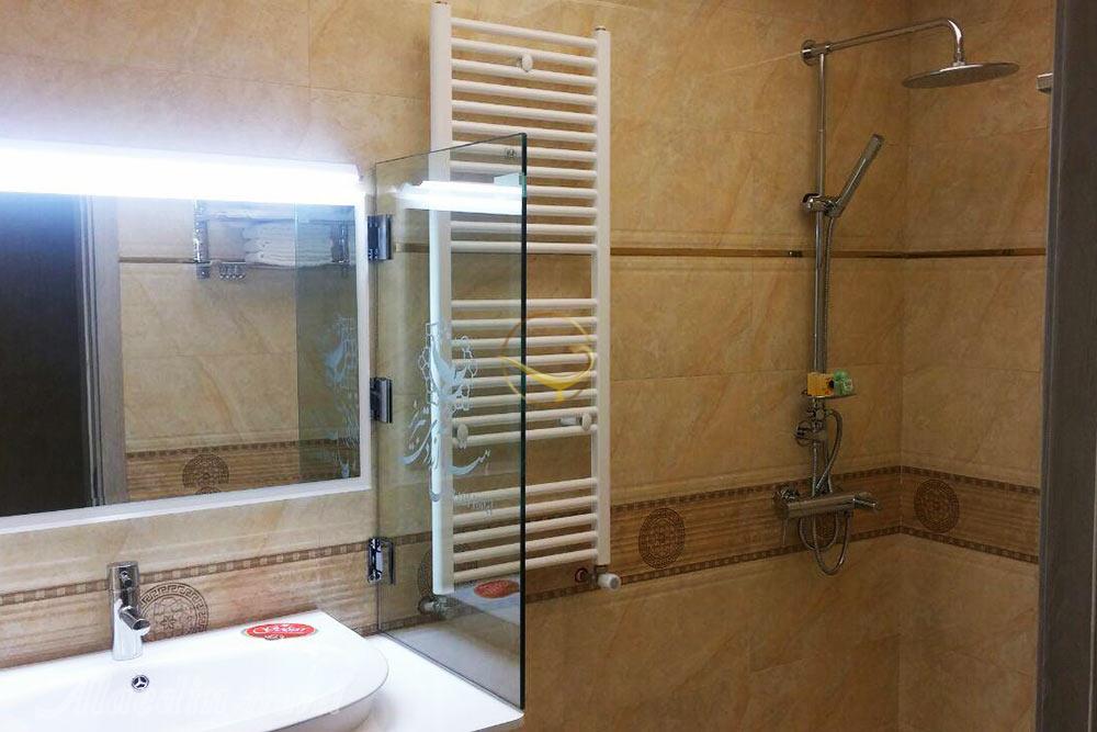 سرویس بهداشتی هتل چهار ستاره آزادی تبریز | علاءالدین تراول