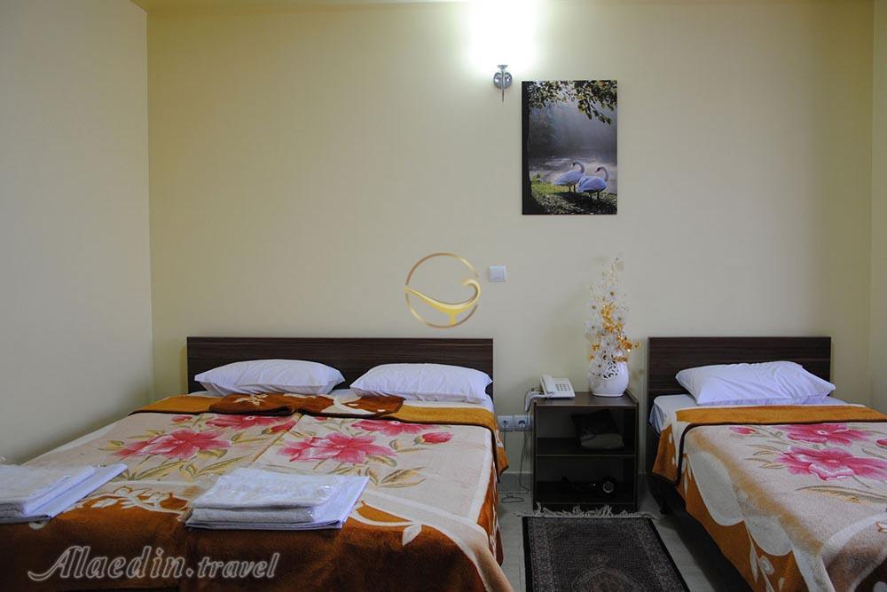 اتاق سه تخته در هتل آپارتمان 3 ستاره استقبال تبریز | علاءالدین تراول