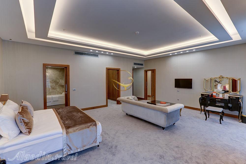 سوئیت رویال هتل 5 ستاره کایا لاله پارک تبریز | علاءالدین تراول