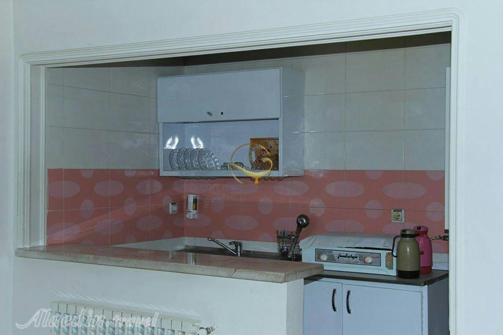 سوئیت دوخوابه هتل آپارتمان زیبا تبریز | علاءالدین تراول