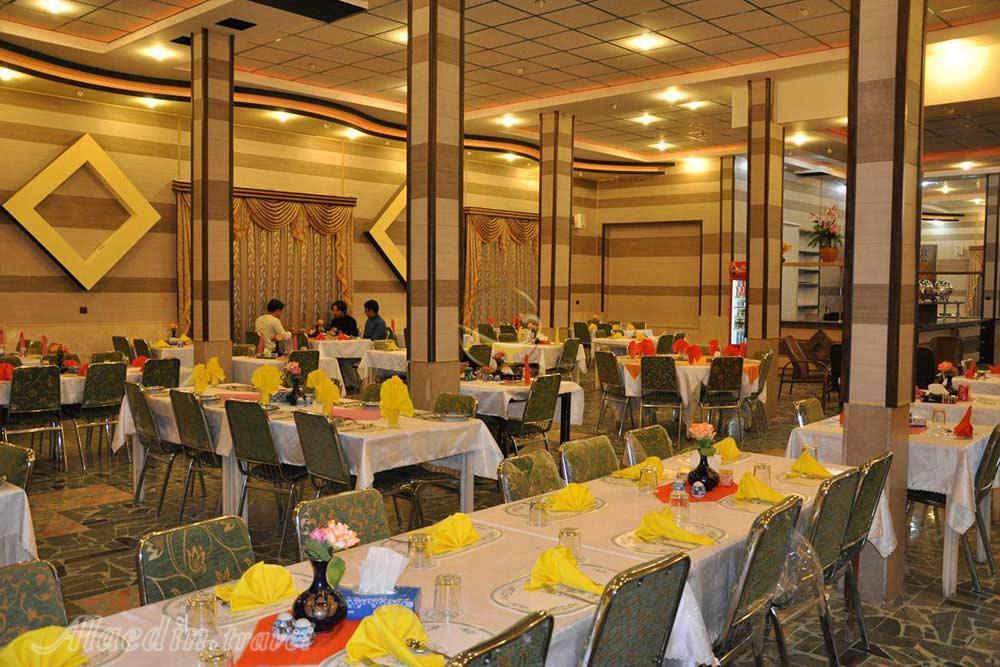 رستوران هتل شیرکوه تفت | علاءالدین تراول