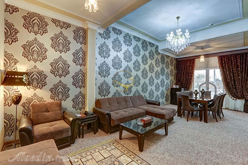 سوئیت زمرد دو نفره هتل 4 ستاره ارم تهران | علاءالدین تراول