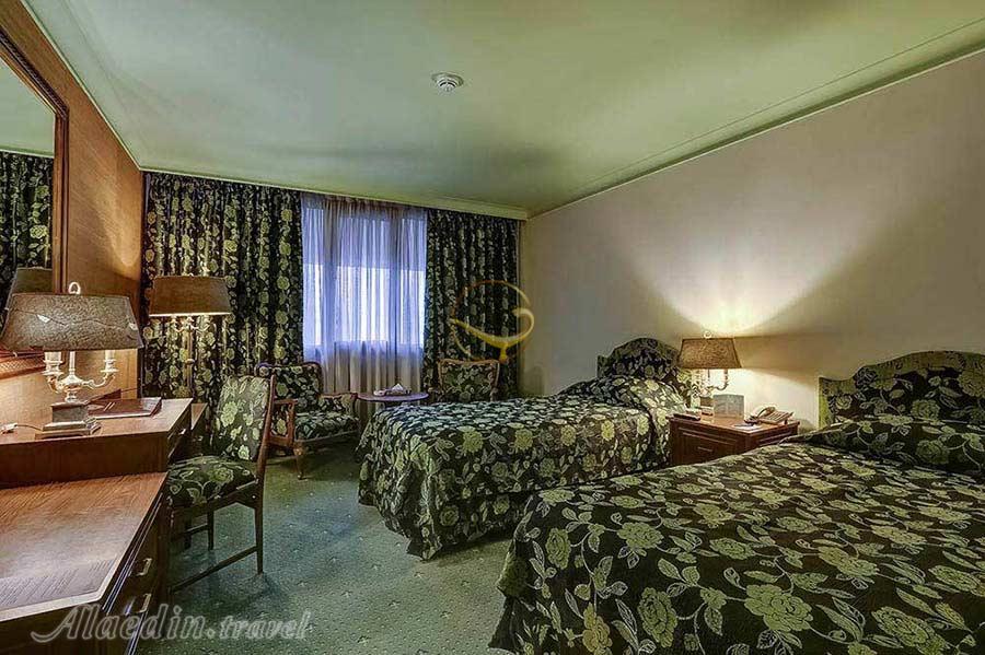 اتاق دوتخته تویین هتل 5 ستاره لاله تهران | علاءالدین تراول