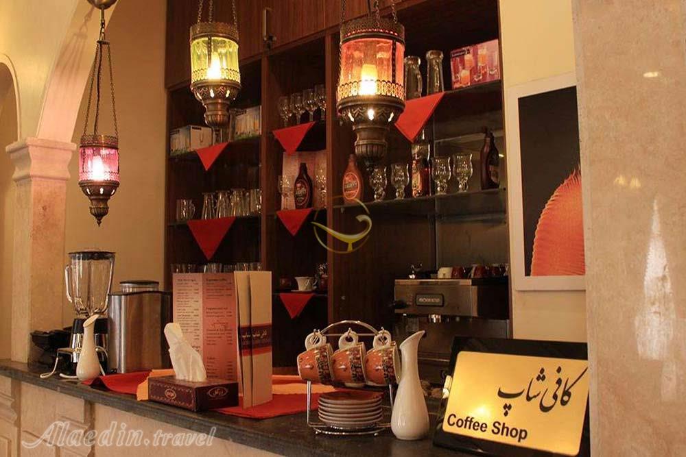 کافی شاپ هتل 3 ستاره مارلیک تهران | علاءالدین تراول