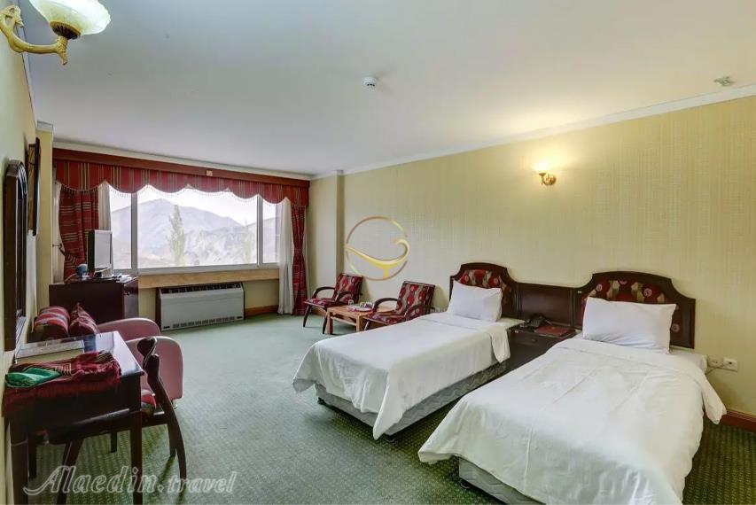 هتل جهانگردی میگون تهران | علاالدین تراول