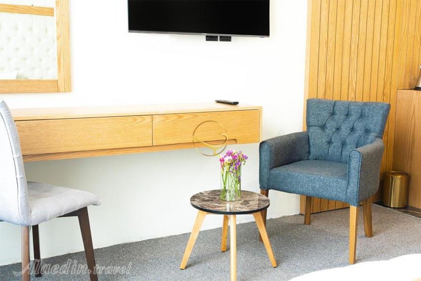 هتل نور حیات تهران | علاالدین تراول