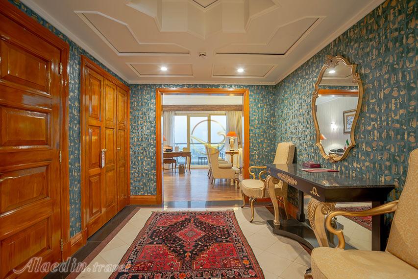 هتل پارسیان استقلال تهران | علاالدین تراول