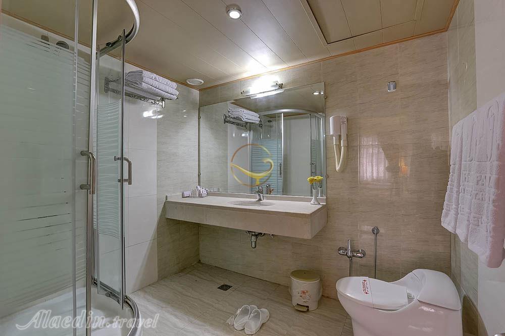 سرویس بهداشتی و حمام هتل 4 ستاره پارسیان کوثر تهران | علاءالدین تراول