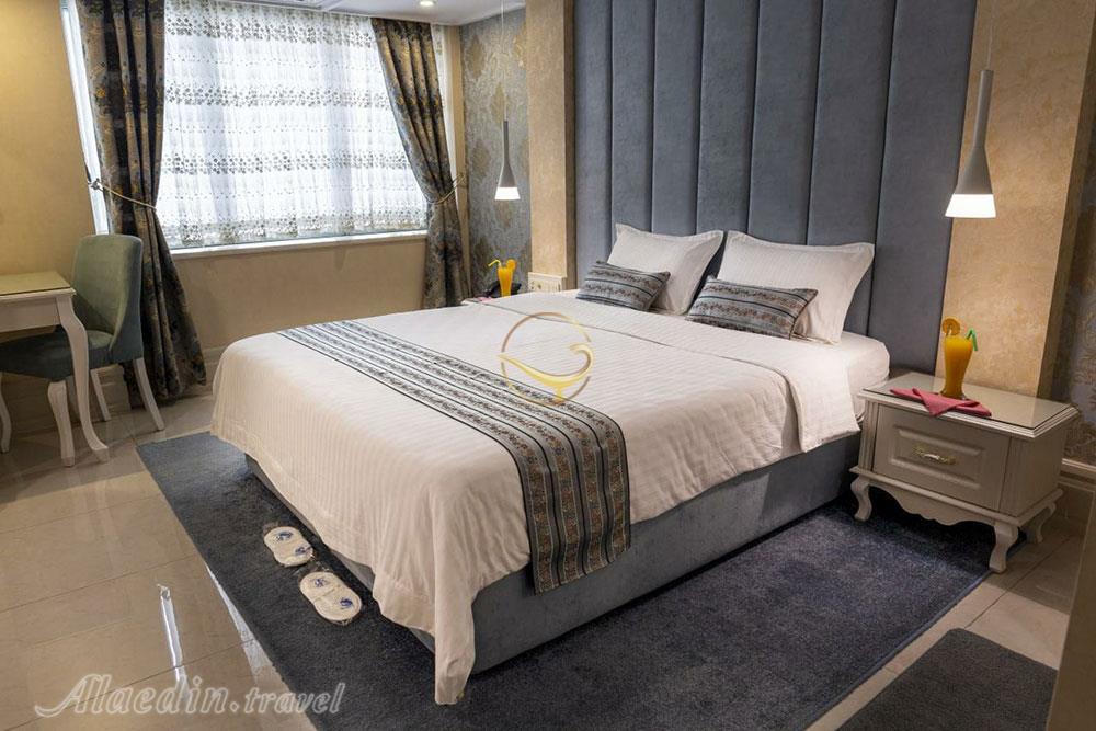 هتل سیمرغ تهران | علاءالدین تراول