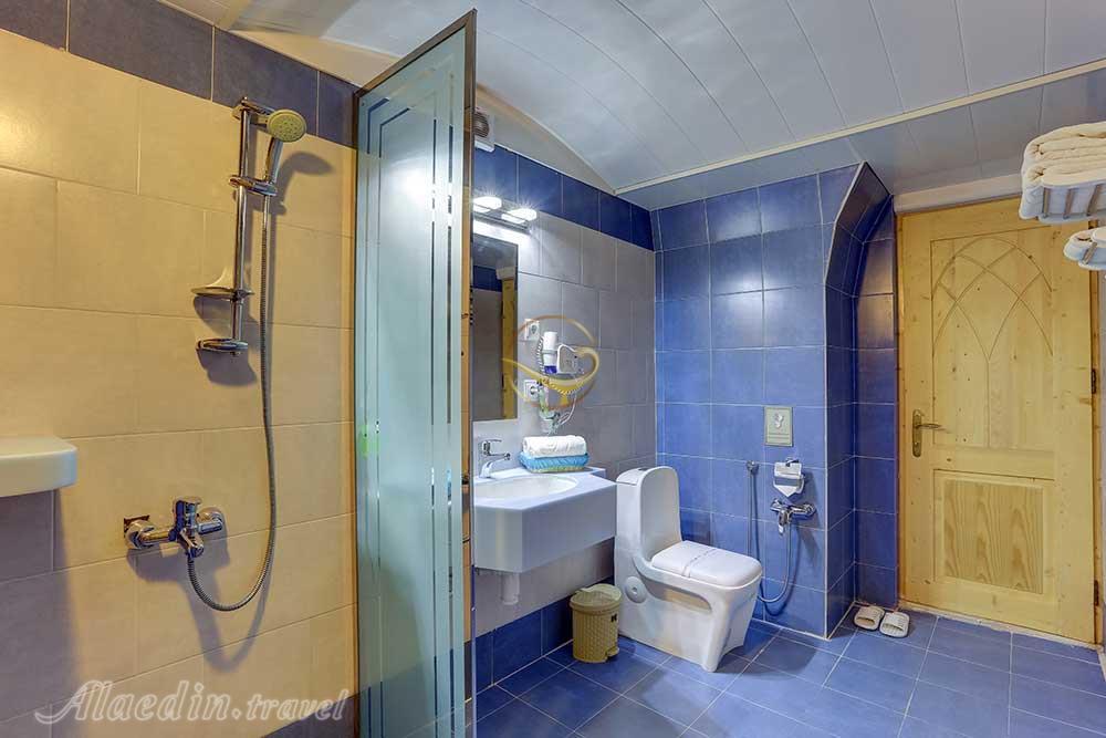 سرویس بهداشتی اتاق های هتل 4 ستاره داد یزد | علاءالدین تراول