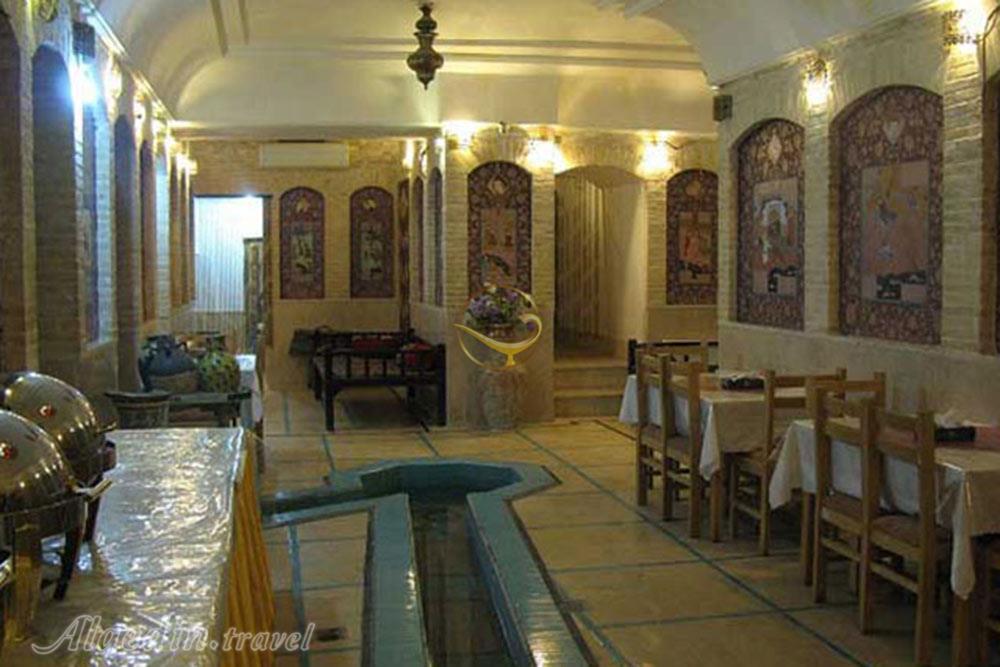 رستوران هتل 4 ستاره هتل ملک التجار یزد | علاءالدین تراول