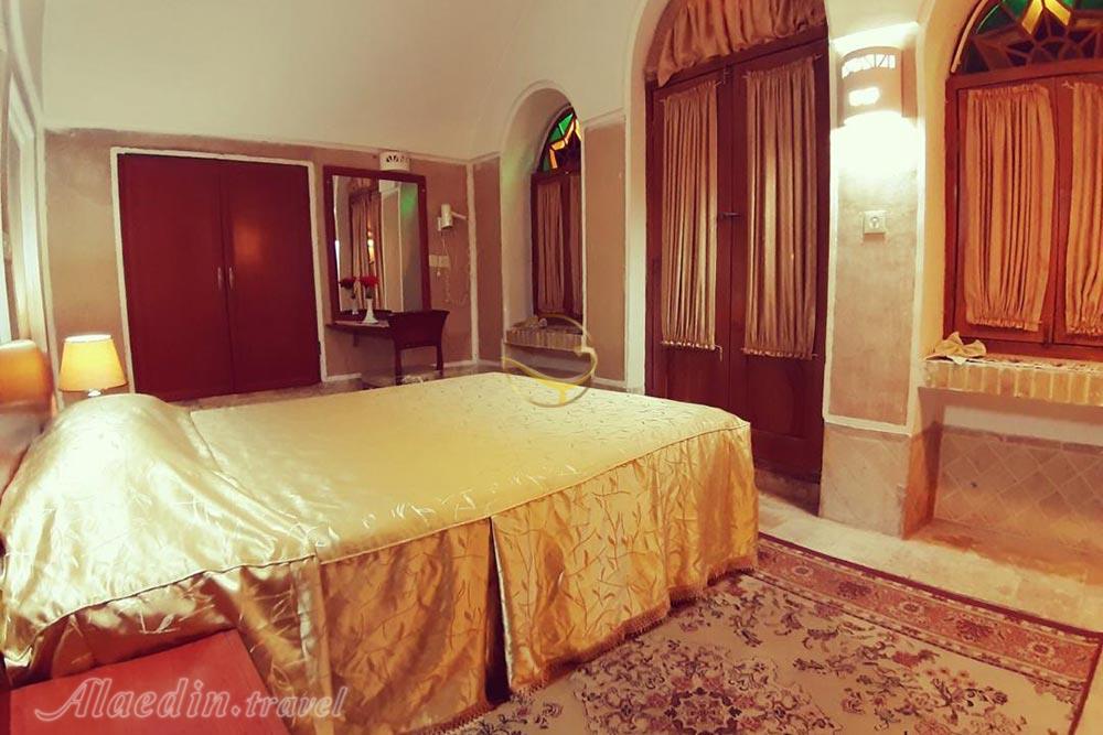 هتل کاروانسرای مشیر یزد | علاءالدین تراول