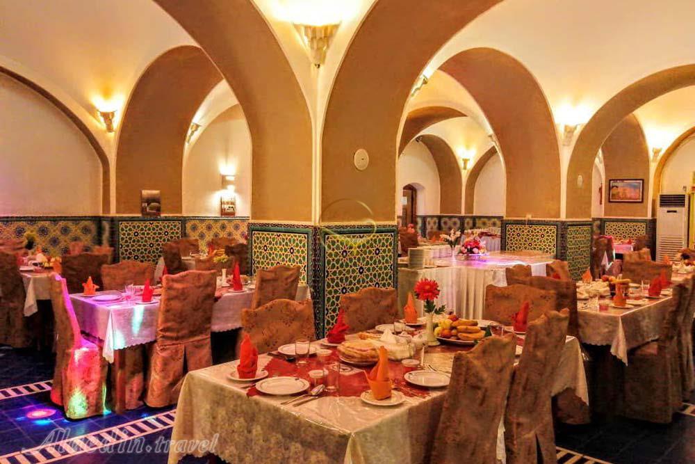 هتل کاروانسرای مشیر یزد | علاءالدین تراول