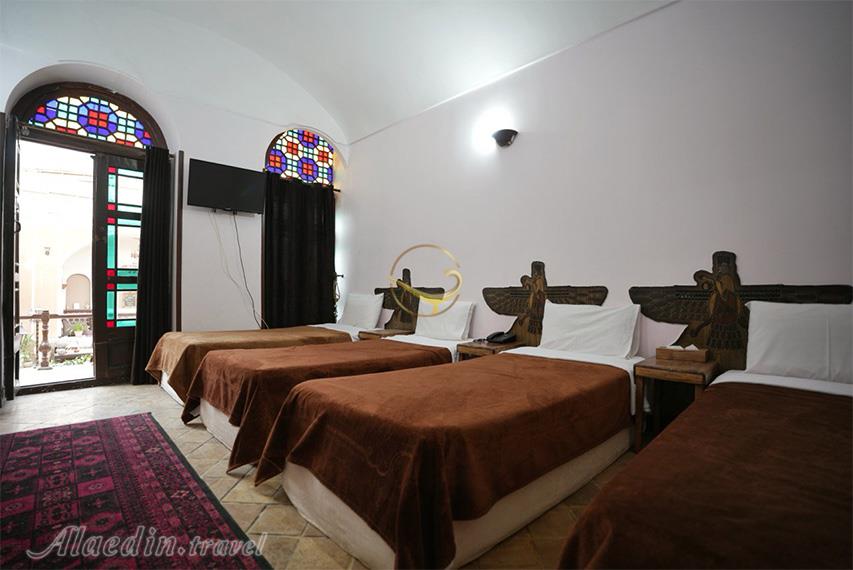 هتل سنتی رز یزد | علاالدین تراول