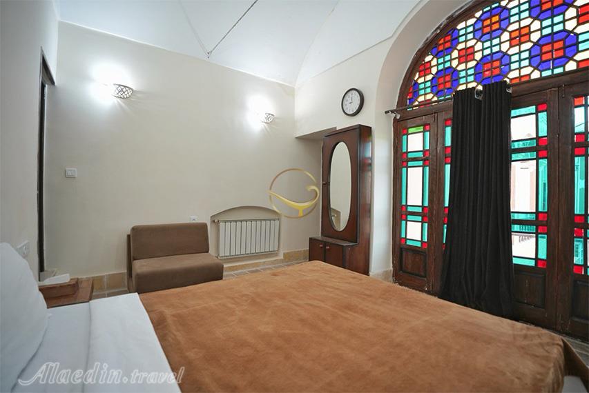 هتل سنتی رز یزد | علاالدین تراول