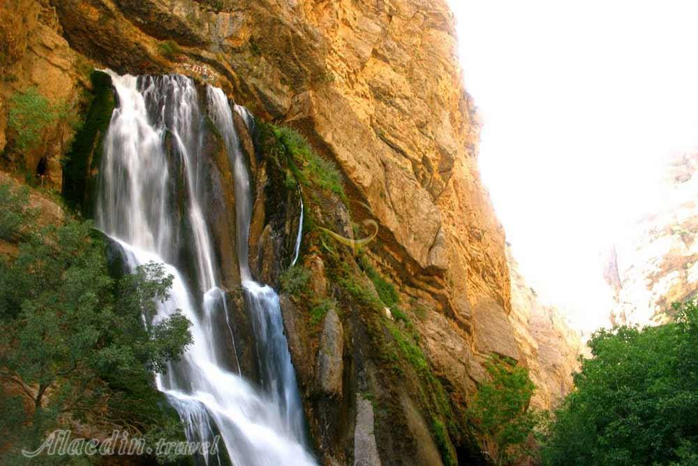 آبشار آب سفید الیگودرز | علاءالدین تراول
