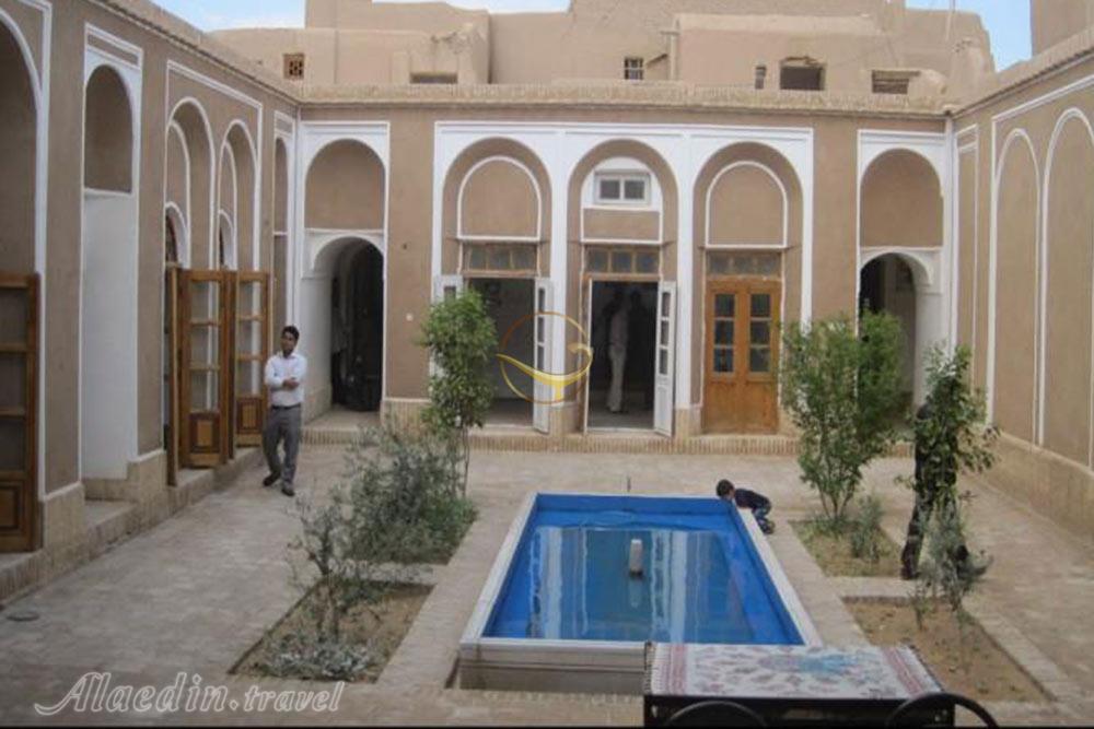 خانه آيت الله خاتمی (موزه رجال و مفاخر) اردكان | علاءالدین تراول