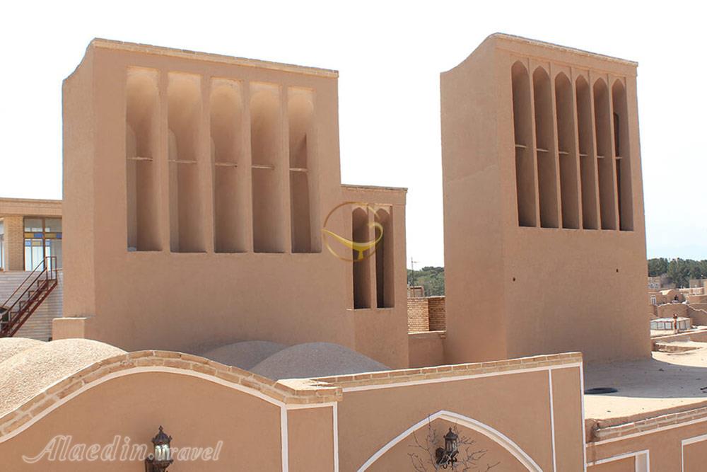 خانه قاجاری سنایی اردکان | علاءالدین تراول