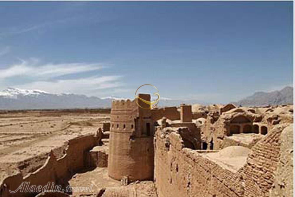 کاروانسرای علی آباد در مهریز | علاءالدین تراول