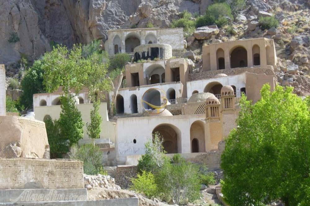 زیارتگاه پیر نارکی در مهریز | علاءالدین تراول