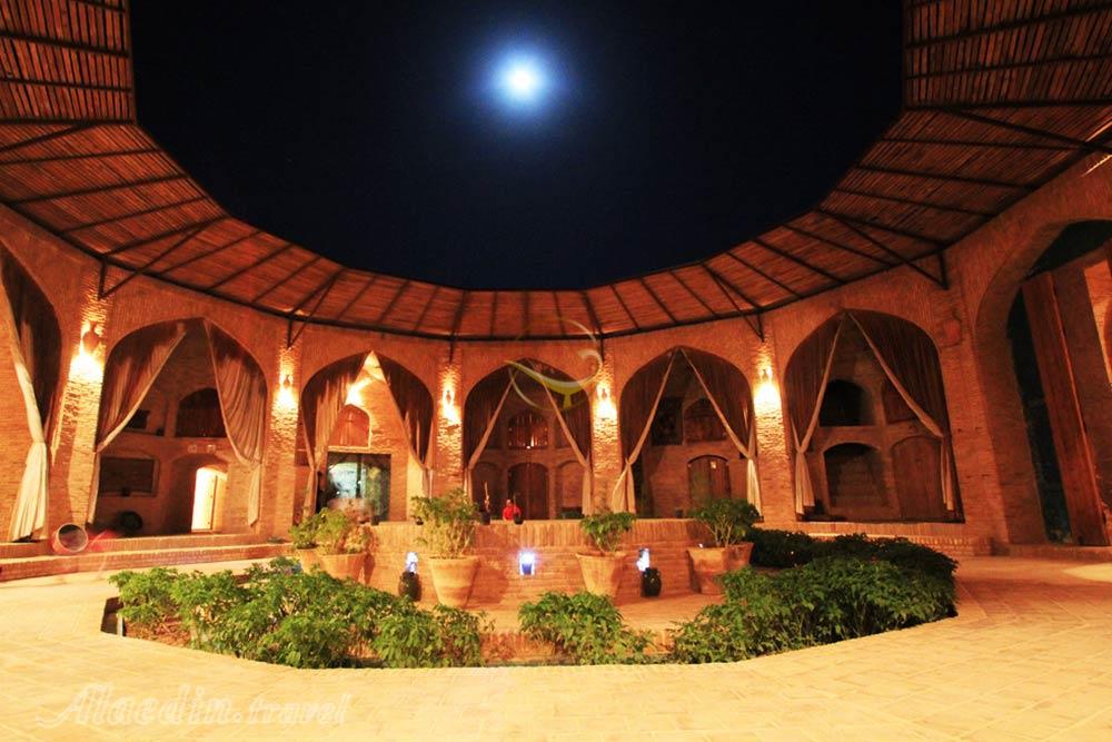 رباط (کاروانسرای) زین الدین مهریز | علاءالدین تراول