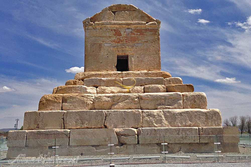 آرامگاه کوروش بزرگ در پاسارگاد | علاءالدین تراول