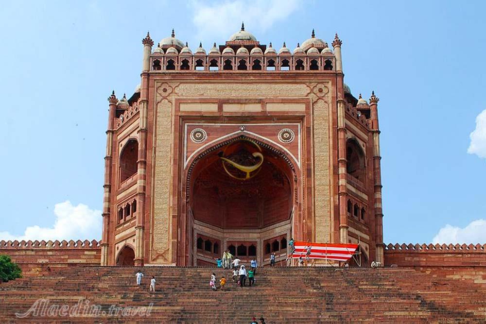 فاتح پور سیکری (شهر پیروزی) در آگرا - هند | علاءالدین تراول
