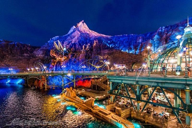 پارک تفریحی دیزنی لند آناهایم - آمریکا | علاءالدین تراول