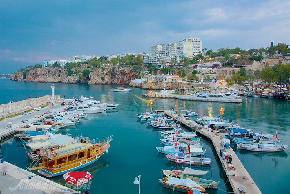 بندر تاریخی آنتالیا مارینا در ترکیه | علاءالدین تراول