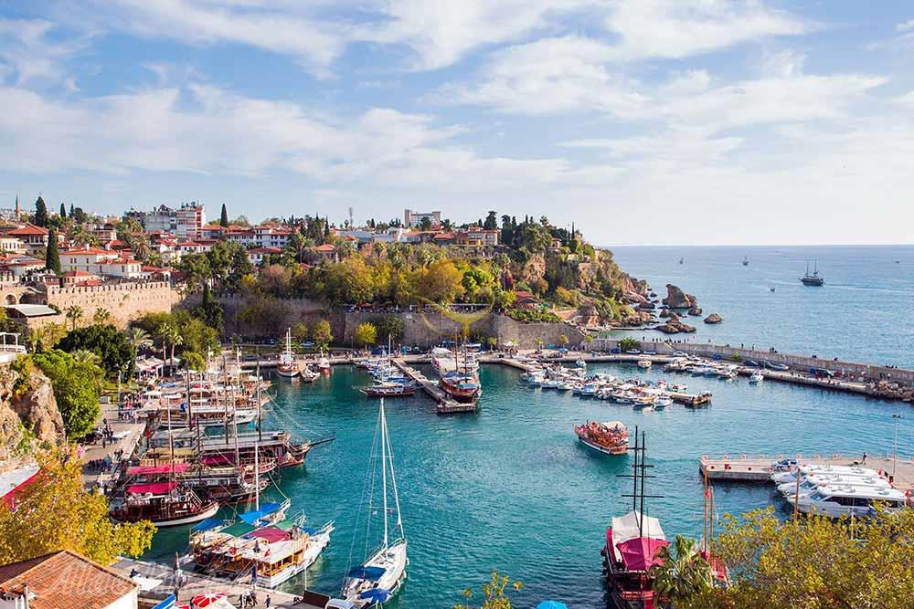 بندر تاریخی آنتالیا مارینا در ترکیه | علاءالدین تراول