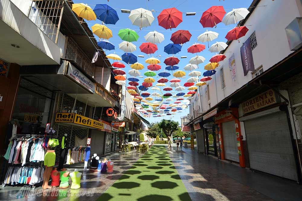 بازار لائورا در آنتالیا - ترکیه | علاءالدین تراول