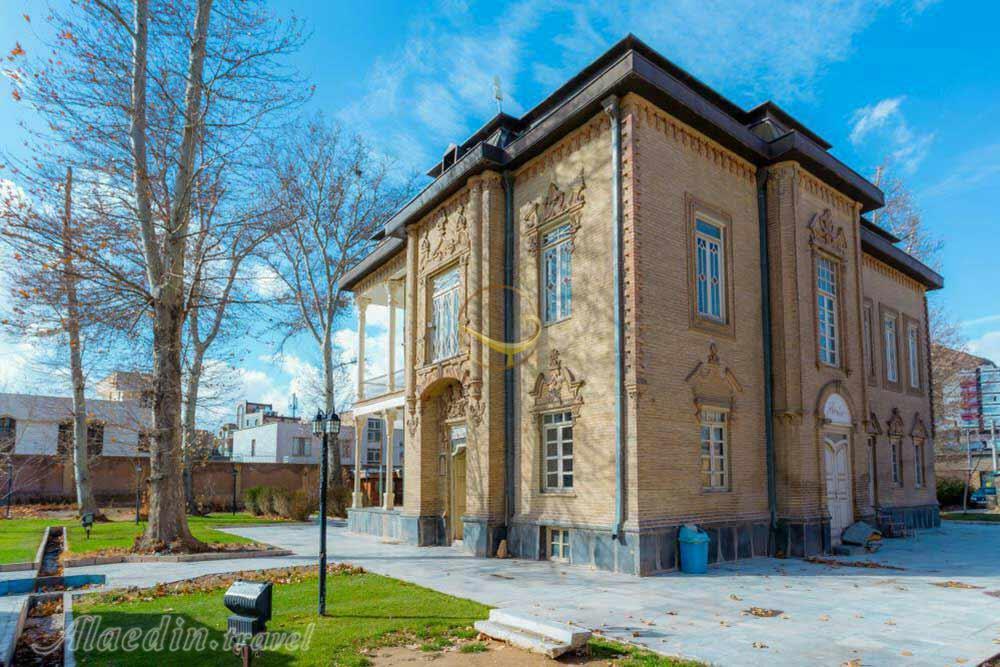 نمای بیرونی خانه تاریخی خاکباز | علاءالدین تراول