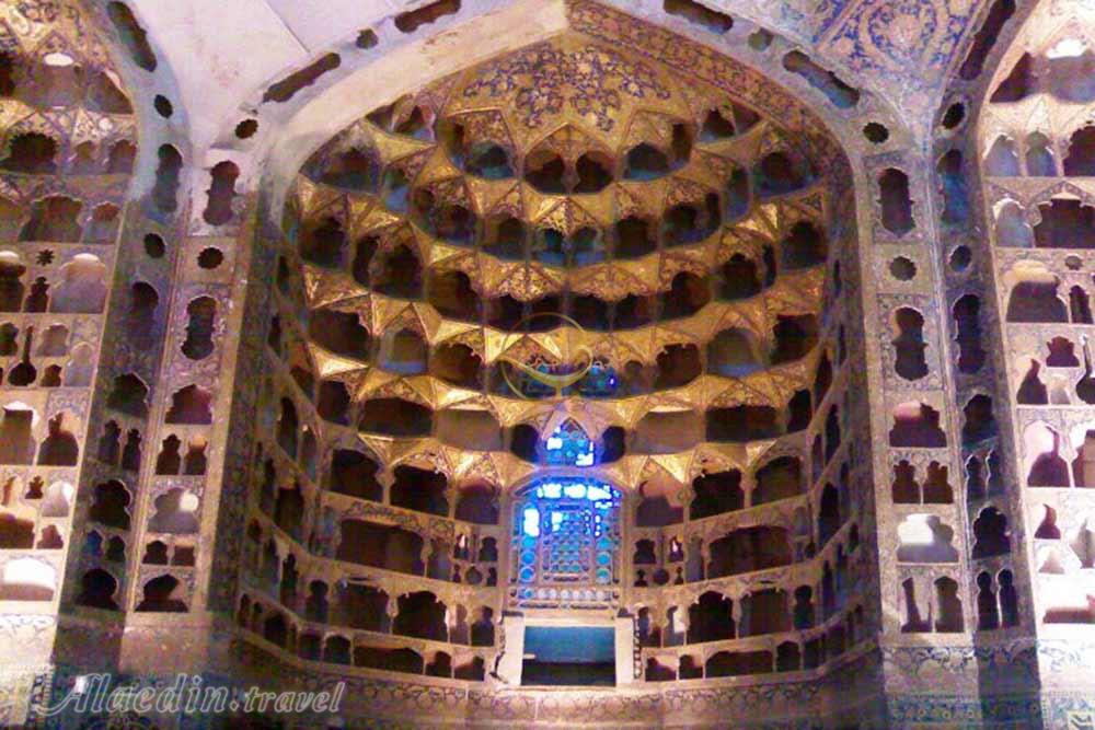 موزه چینی خانه اردبیل | علاءالدین تراول