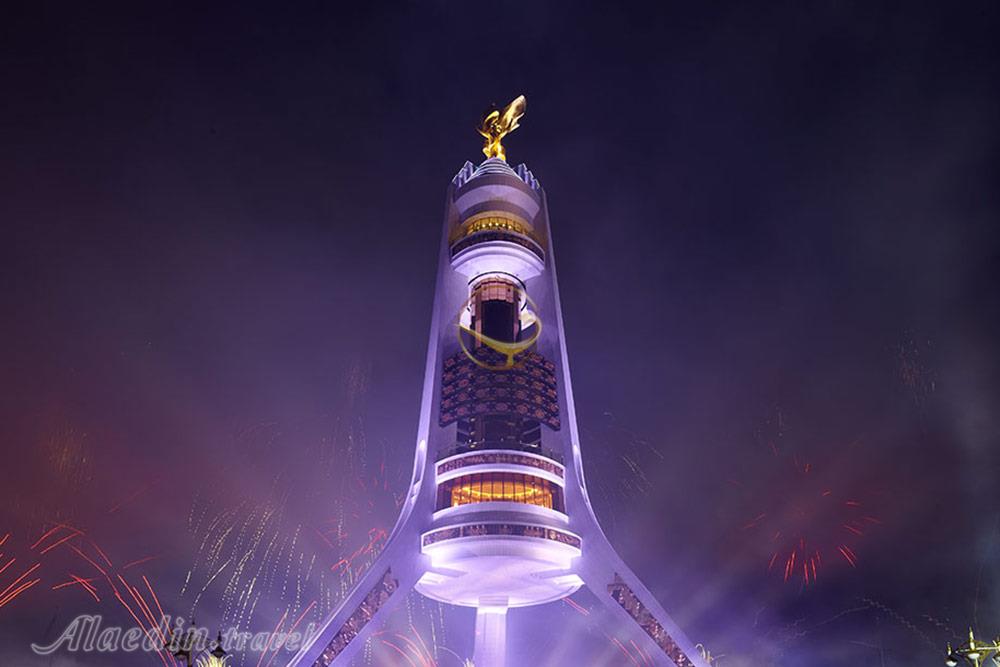 بنای یابود بی طرفی عشق آباد - ترکمنستان | علاءالدین تراول