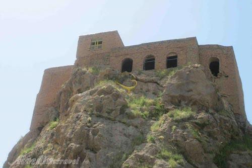 قلعه تاریخی کمندان در ازنا